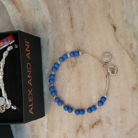 Set of 3 Alex and Ani Bracelets in Gift Box - Picture 5 of 7